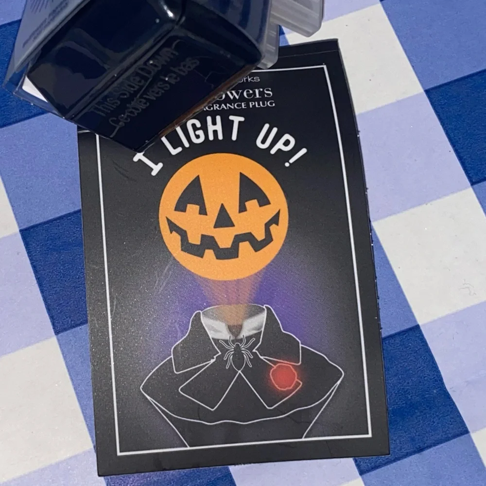 BATH AND BODY WORKS HEADLESS HORSEMAN WALLFLOWER PROJECTOR NIGHTLIGHT PLUG